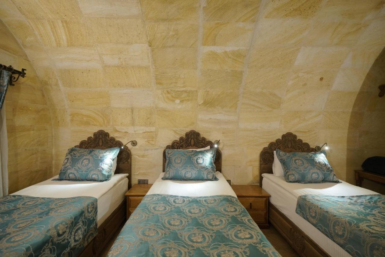Walnut House 2*