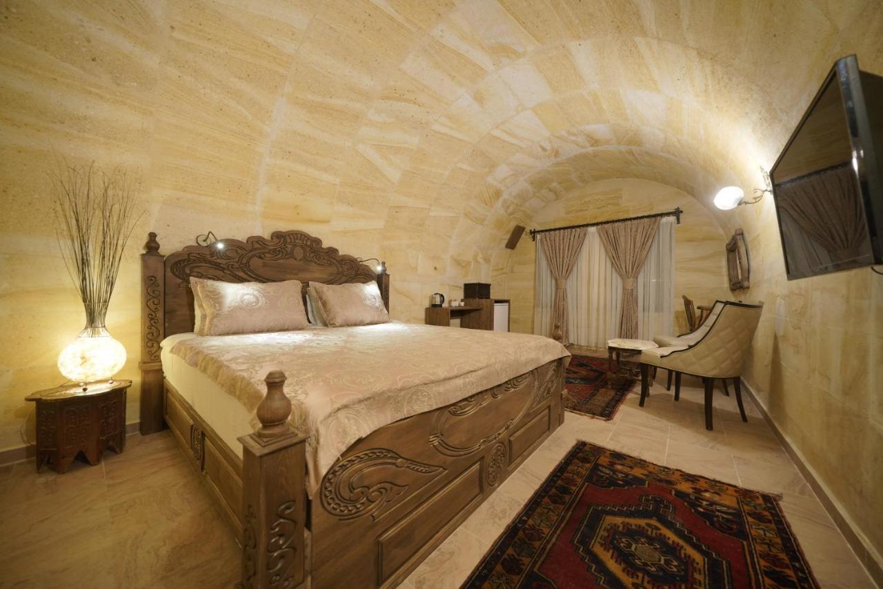 Walnut House 2*
